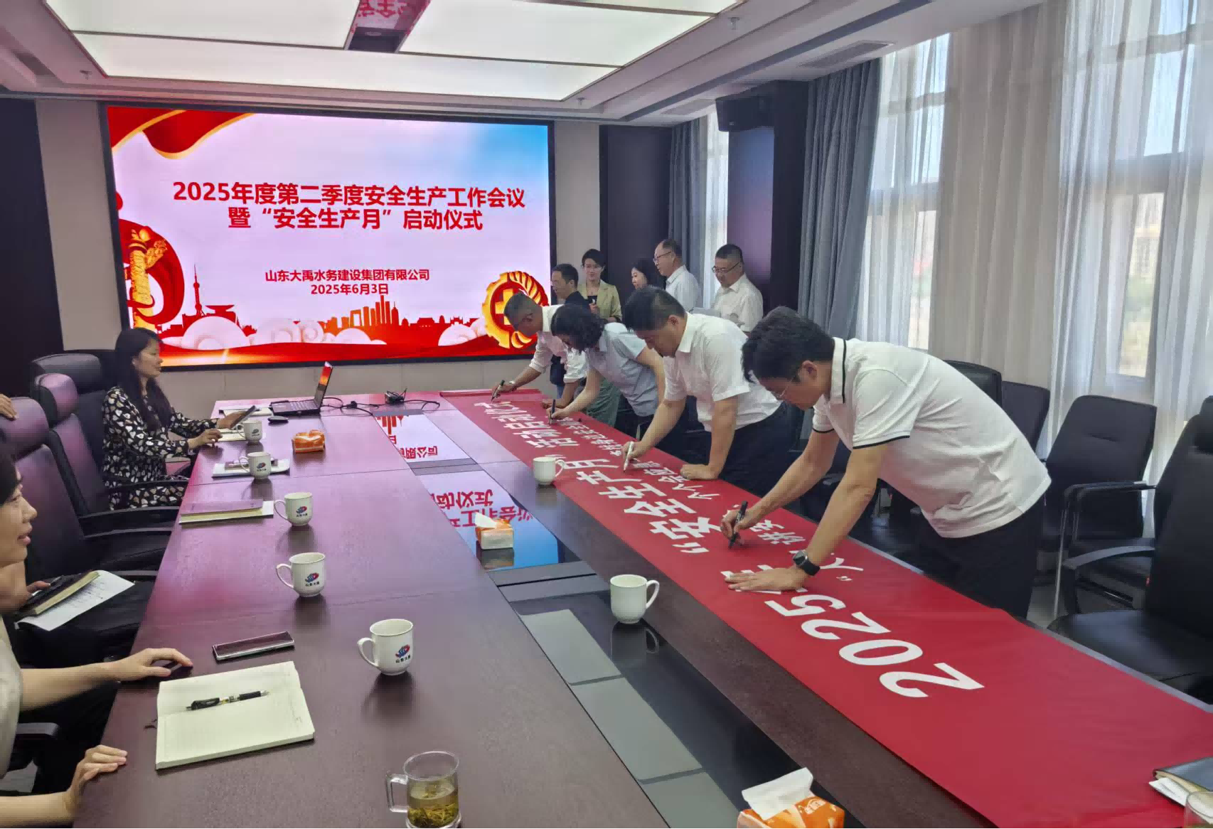 AG���˹��ʡ�(�й���)�ٷ���վ-��վ���